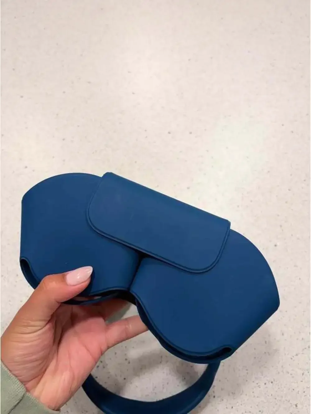 Apple AirPod Max - First Generation